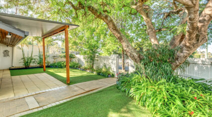 37 Lama St Chelmer , QLD 4068 Australia