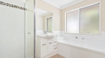 59 Griffith St Everton Park , QLD 4053 Australia