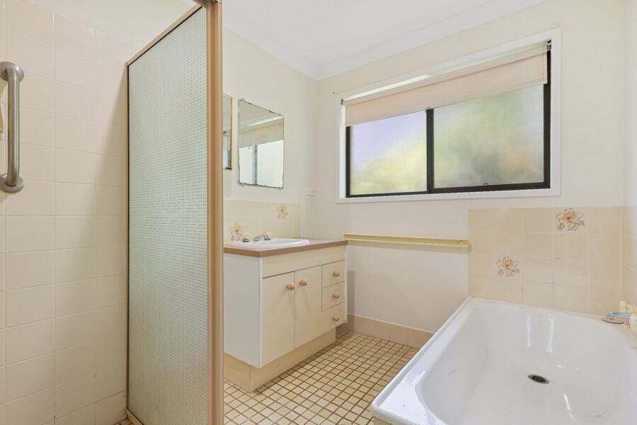 Room 4 - 154 Osborne Rd Mitchelton , QLD 4053 Australia