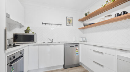 6/120 Indooroopilly Rd Taringa , QLD 4068 Australia