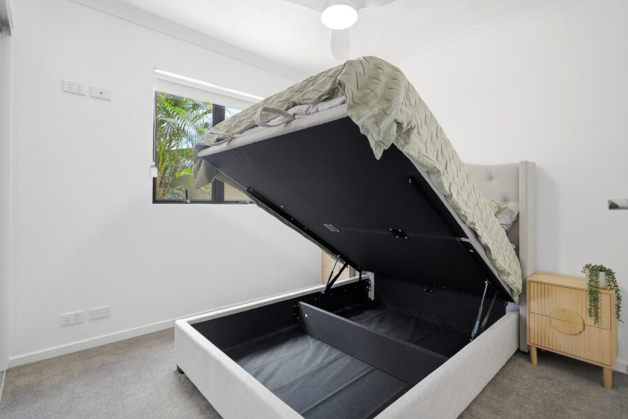 1/12 Sheehan St Milton , QLD 4064 Australia