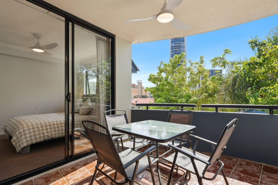 8/12 Sheehan St Milton , QLD 4064 