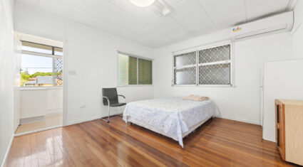 55 Mitchell St Sunnybank , QLD 4109 Australia