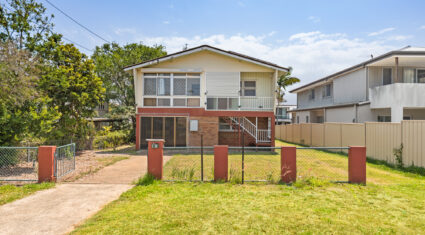 55 Mitchell St Sunnybank , QLD 4109 Australia