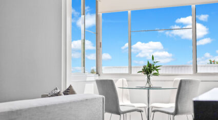 4/70 Mitre St St Lucia , QLD 4067 Australia