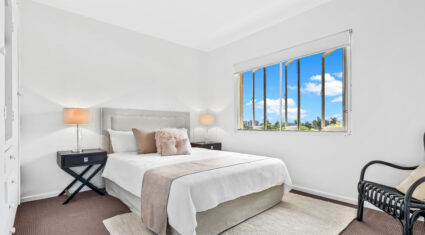 4/70 Mitre St St Lucia , QLD 4067 Australia