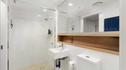 212/42 Wyandra St Newstead , QLD 4006 Australia