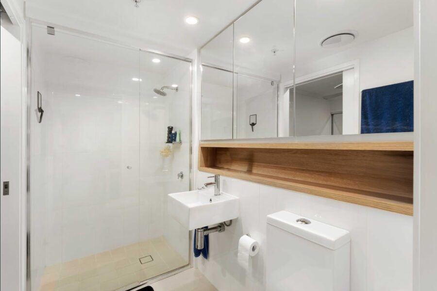 212/42 Wyandra St Newstead , QLD 4006 Australia