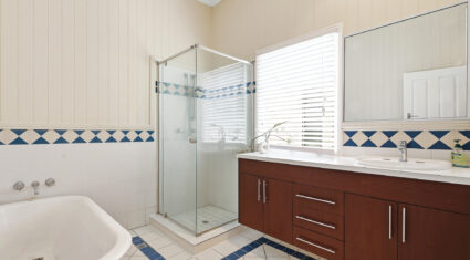 39 Lilley Rd Bardon , QLD 4065 