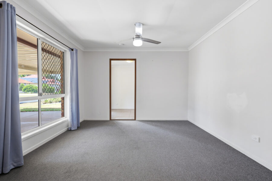 99 Cambridge Cres Fitzgibbon , QLD 4018 Ca