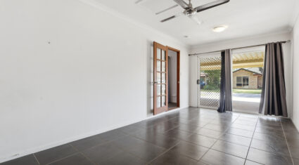 99 Cambridge Cres Fitzgibbon , QLD 4018 Ca