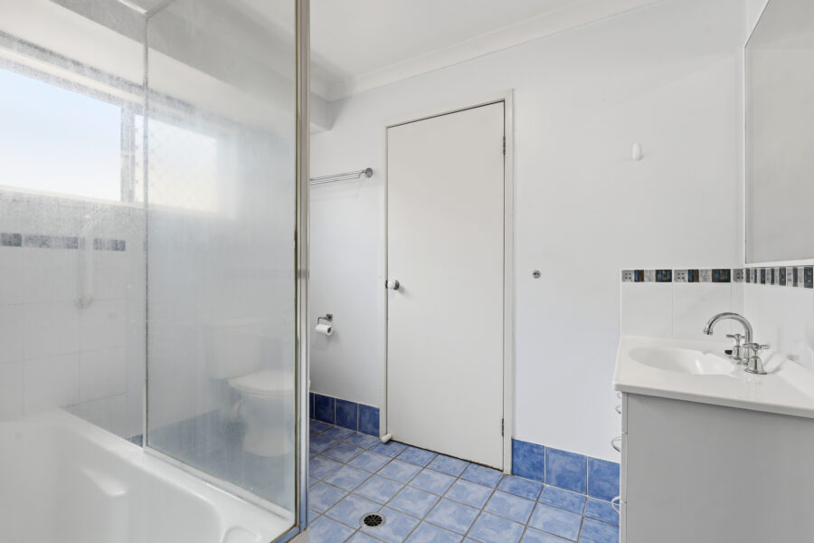 99 Cambridge Cres Fitzgibbon , QLD 4018 Ca