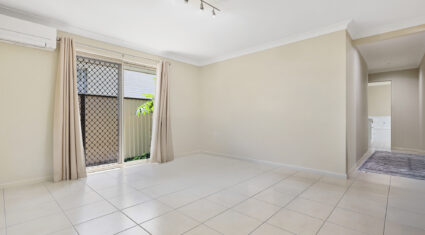 4/8 Myora Cres Capalaba , QLD 4157 Australia