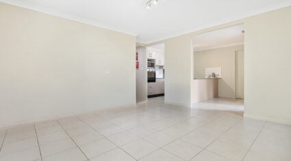 4/8 Myora Cres Capalaba , QLD 4157 Australia