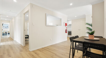 1/48 Metropole St Robertson , QLD 4109 Australia