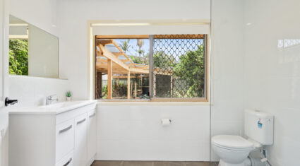 1/48 Metropole St Robertson , QLD 4109 Australia