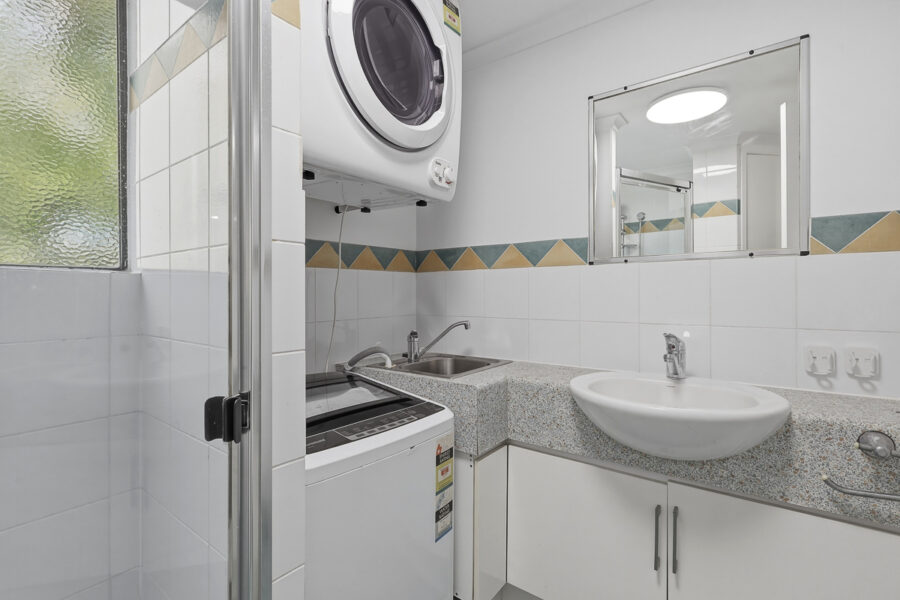 7/12 Sheehan St Milton , QLD 4064 Australia