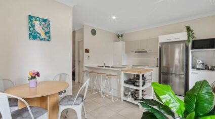 2/33 Quentin St Capalaba , QLD 4157 Australia