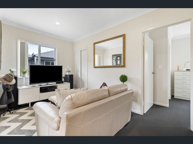 2/33 Quentin St Capalaba , QLD 4157 Australia