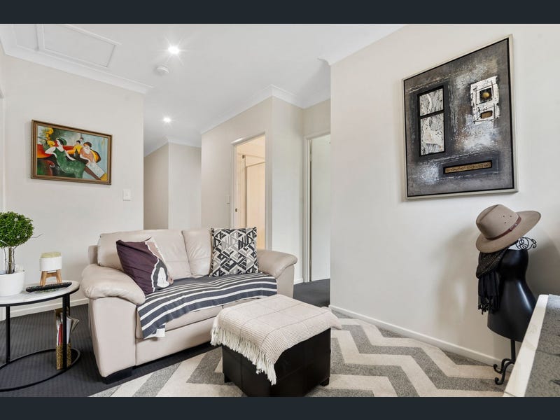 2/33 Quentin St Capalaba , QLD 4157 Australia