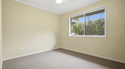 10 Bluegum Ct Kingston , QLD 4114 Australia