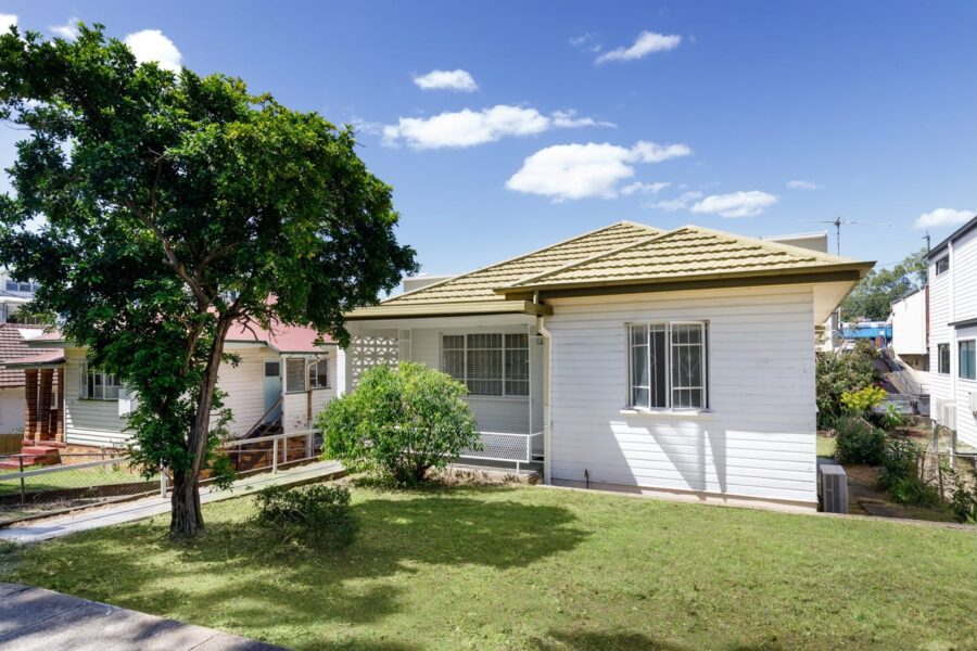 120 Dell Rd St Lucia , QLD 4067 