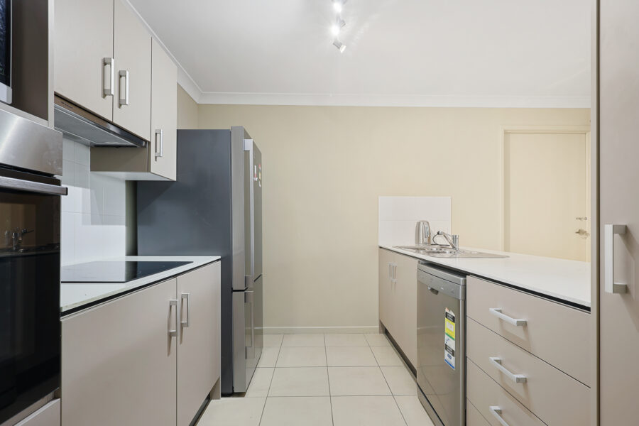 4/8 Myora Cres Capalaba , QLD 4157 Australia