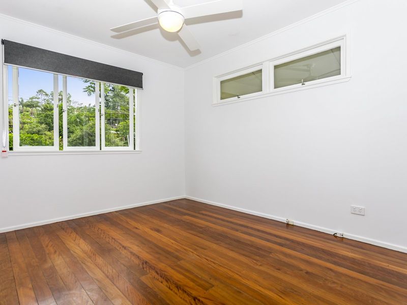 16 Currong St Kenmore , QLD 4069 Australia