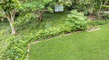 16 Currong St Kenmore , QLD 4069 Australia