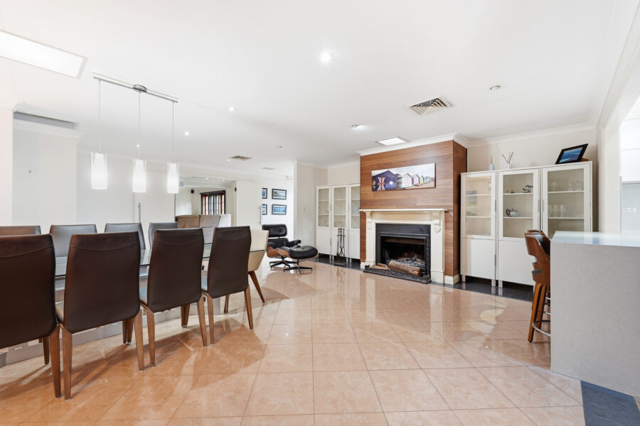 117 Idonia St Bridgeman Downs , QLD 4035 Australia