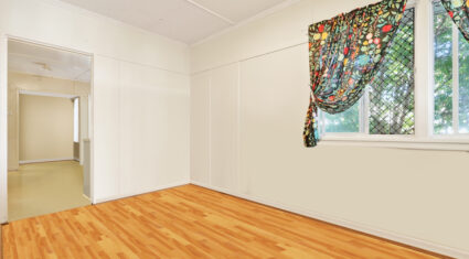 10 Oliphant St Murarrie , QLD 4172 Australia