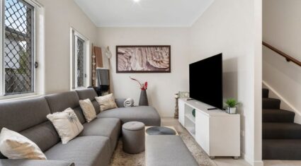 2/33 Quentin St Capalaba , QLD 4157 Australia