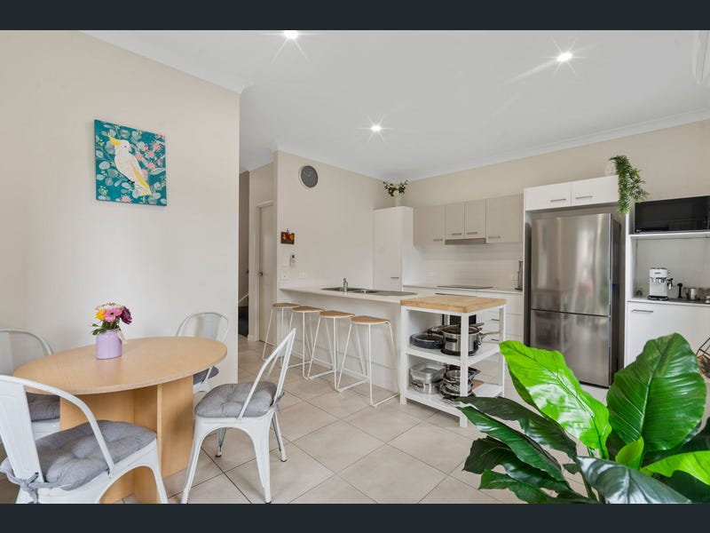 2/33 Quentin St Capalaba , QLD 4157 Australia