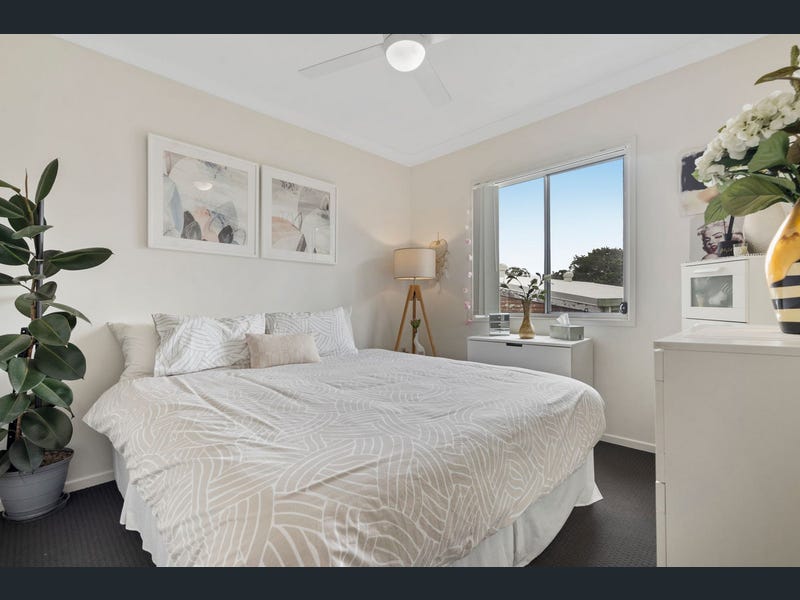 2/33 Quentin St Capalaba , QLD 4157 Australia