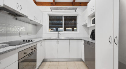 14 Kootangal Cres Ferny Hills , QLD 4055 Australia