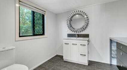 129A Spitfire Avenue Strathpine , QLD 4500 Australia