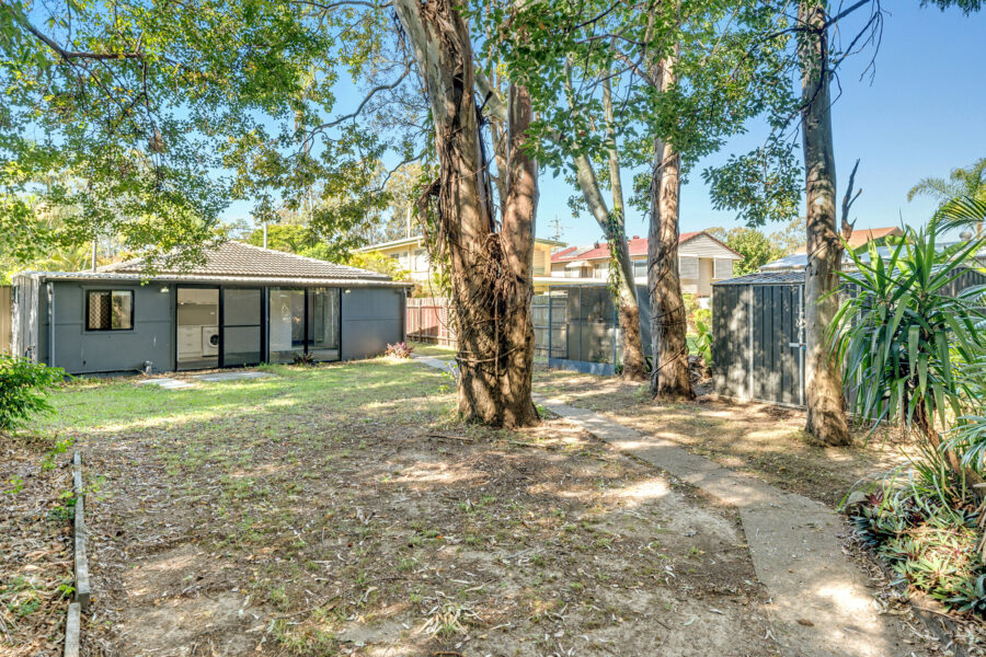 129A Spitfire Avenue Strathpine , QLD 4500 Australia