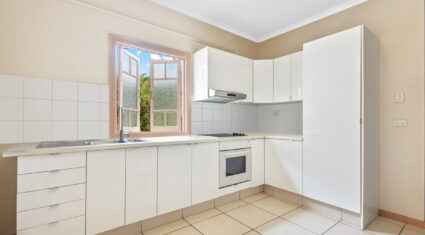 34 Water Street SPRING HILL , QLD 4000 AUS