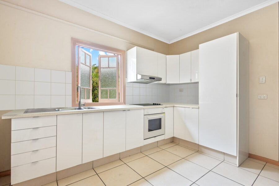 34 Water Street SPRING HILL , QLD 4000 AUS