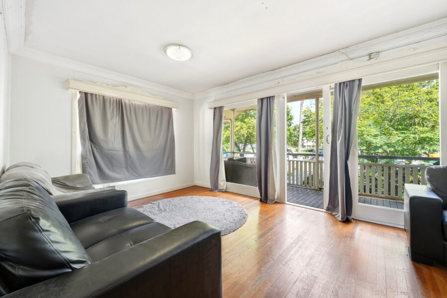 44 Carl St Woolloongabba , QLD 4102 Australia