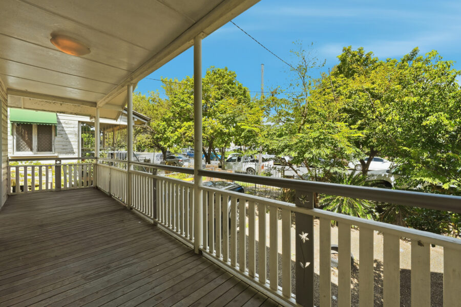 44 Carl St Woolloongabba , QLD 4102 Australia