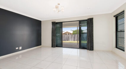 120 Lexey Cres Wakerley , QLD 4154 Australia