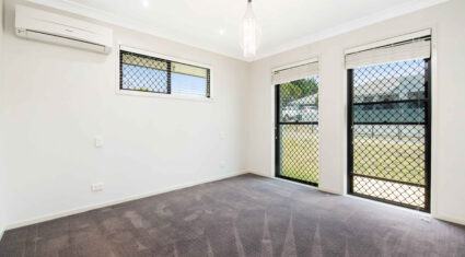 120 Lexey Cres Wakerley , QLD 4154 Australia