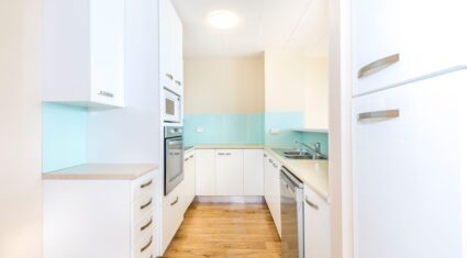 15/72 Sandford St St Lucia , QLD 4067 Australia