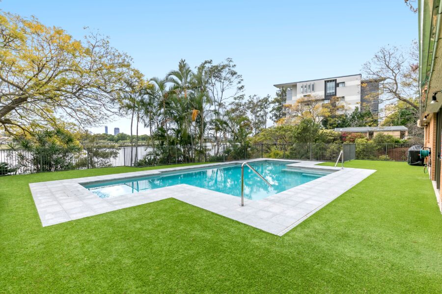 15/72 Sandford St St Lucia , QLD 4067 Australia