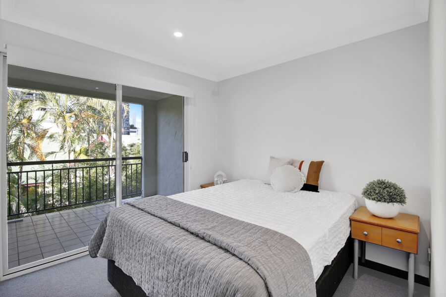114/19 Sheehan St Milton , QLD 4064 Australia