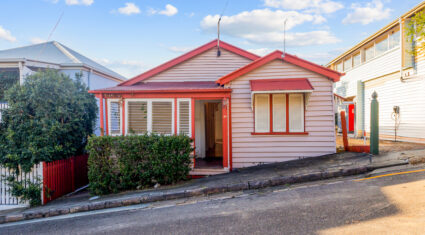 43 Princess St Petrie Terrace , QLD 4000 Australia