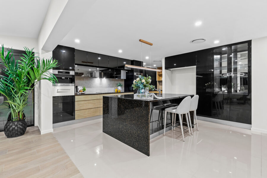 4/35 Tullylease Pl Chermside West , QLD 4032 Australia