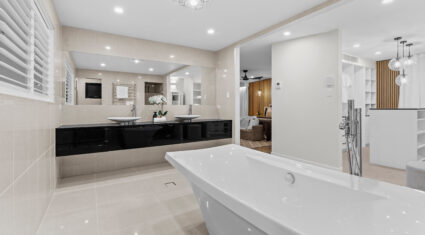 4/35 Tullylease Pl Chermside West , QLD 4032 Australia