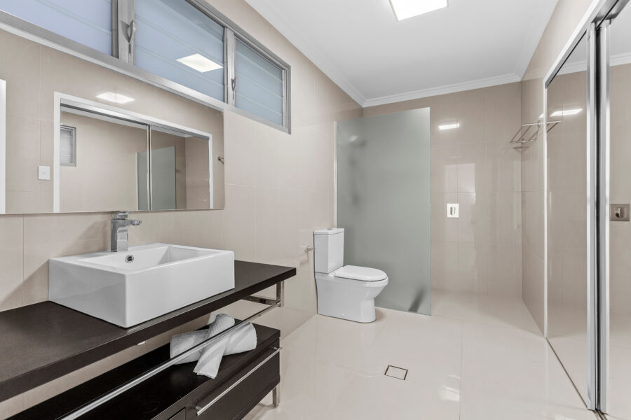 4/35 Tullylease Pl Chermside West , QLD 4032 Australia